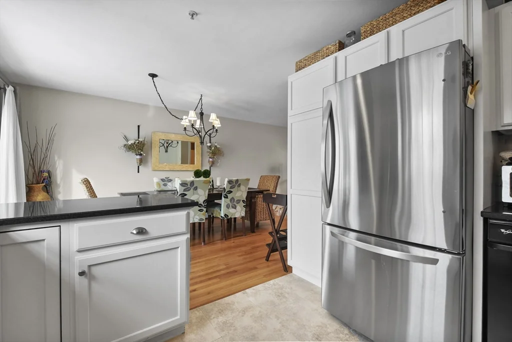 3 bed, 2 bath apartment for rent at 219 Beach Rd Unit 2, Salisbury — photo 6 of 30