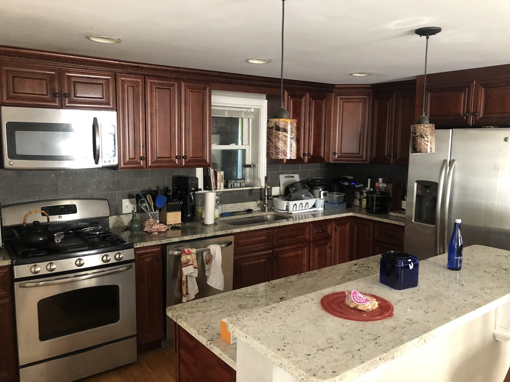 4 bed, 2.5 bath apartment for rent at 219 Bolton St Unit 219, South Boston — photo 15 of 15