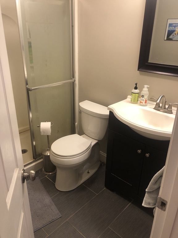 4 bed, 2.5 bath apartment for rent at 219 Bolton St Unit 219, South Boston — photo 4 of 15
