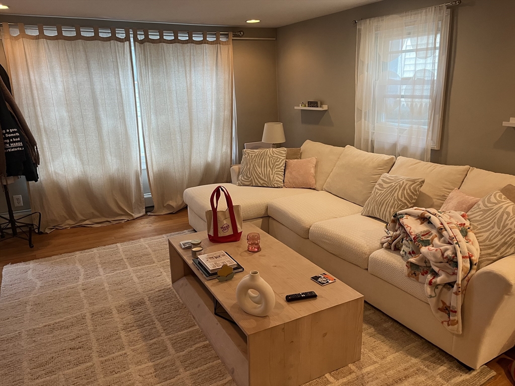 4 bed, 2.5 bath apartment for rent at 219 Bolton St Unit 219, South Boston — photo 2 of 15
