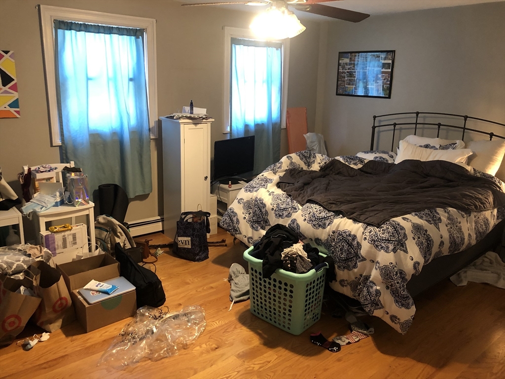 4 bed, 2.5 bath apartment for rent at 219 Bolton St Unit 219, South Boston — photo 11 of 15