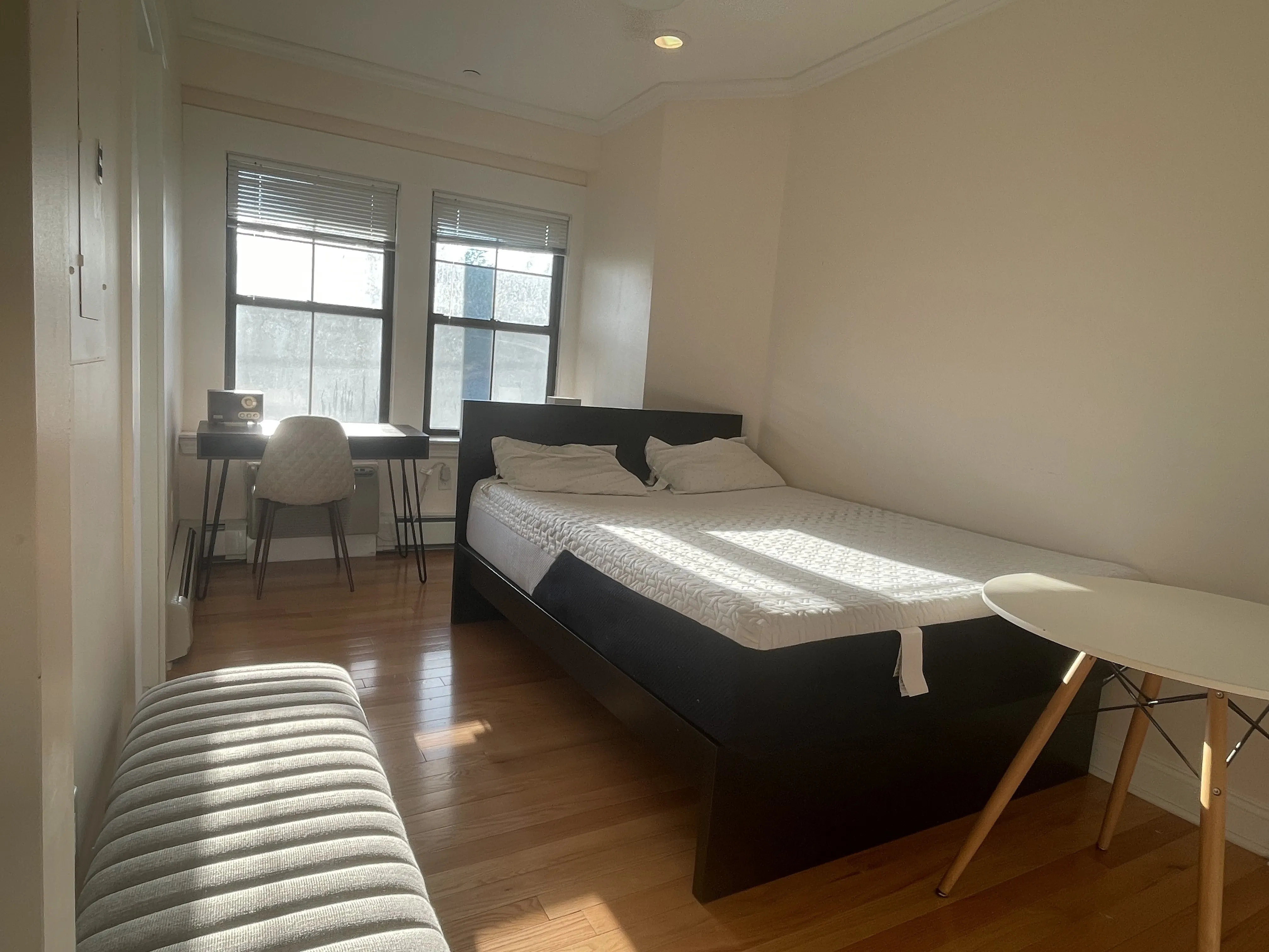 Studio bed, 1 bath apartment for rent at 219 Commonwealth Ave Unit 15, Chestnut Hill