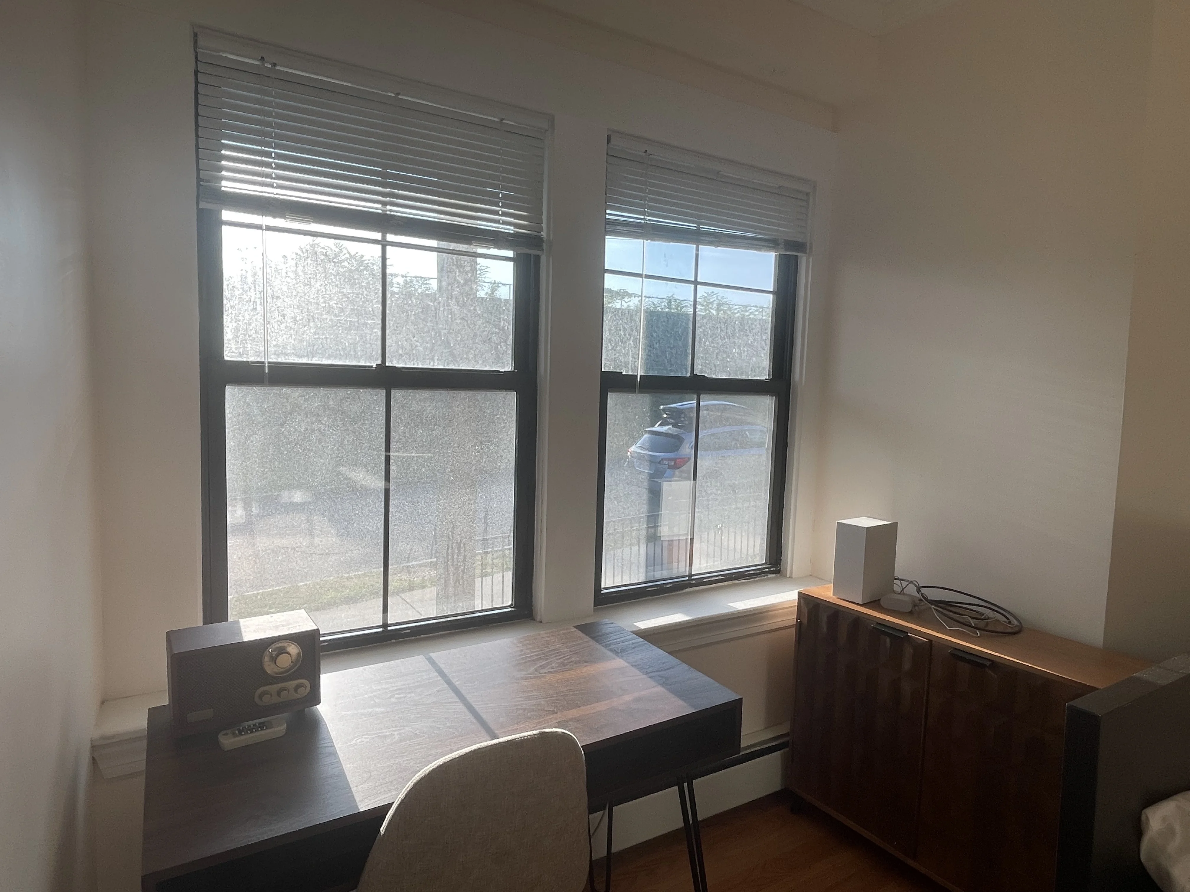 Studio bed, 1 bath apartment for rent at 219 Commonwealth Ave Unit 15, Chestnut Hill — photo 4 of 5