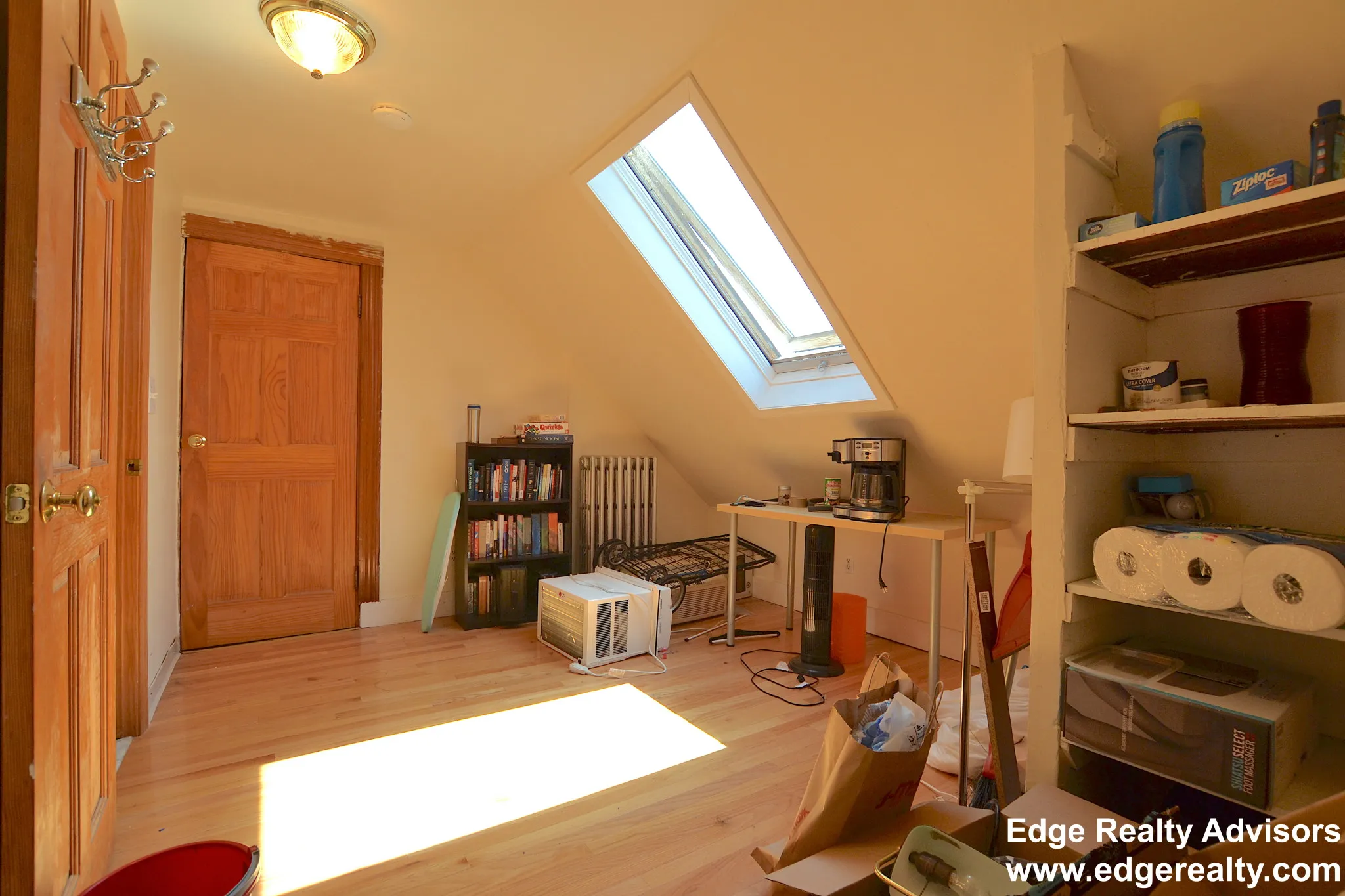 5 bed, 2 bath apartment for rent at 219 Harvard St Unit 1, Allston — photo 9 of 12