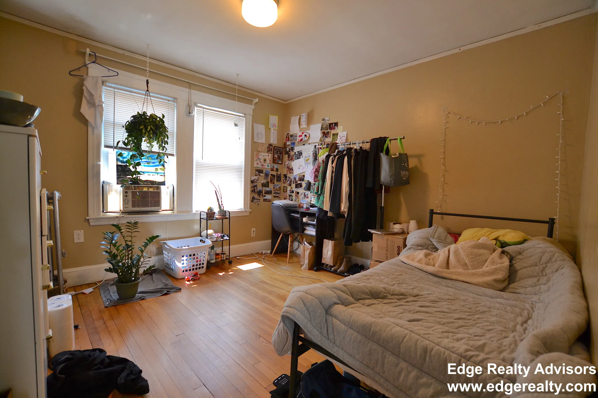5 bed, 2 bath apartment for rent at 219 Harvard St Unit 1, Allston — photo 5 of 12