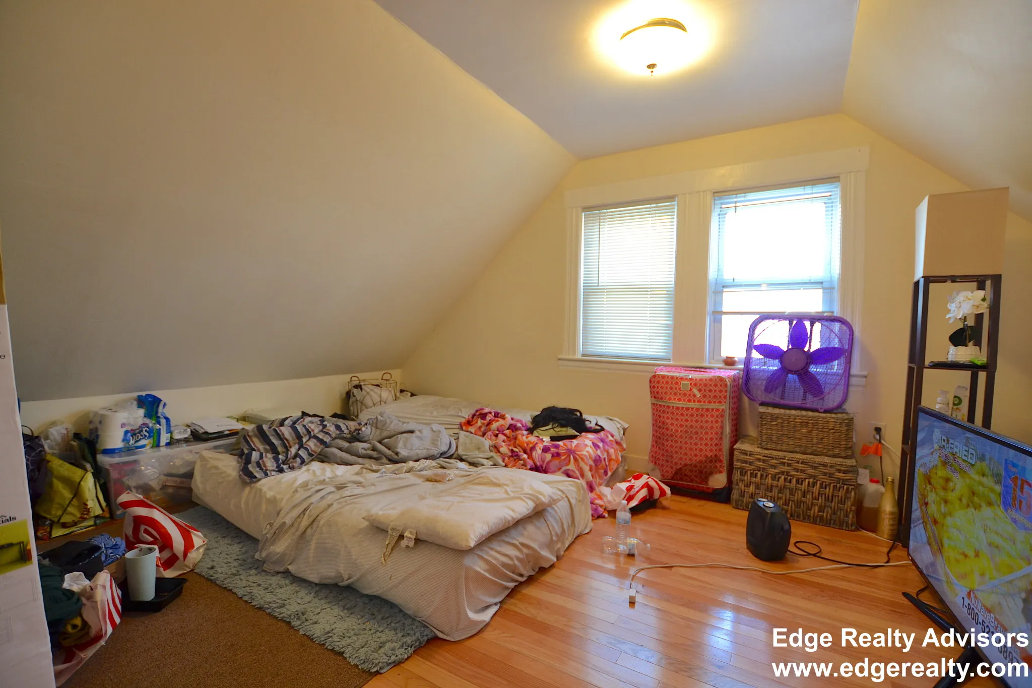 5 bed, 2 bath apartment for rent at 219 Harvard St Unit 1, Allston — photo 10 of 12