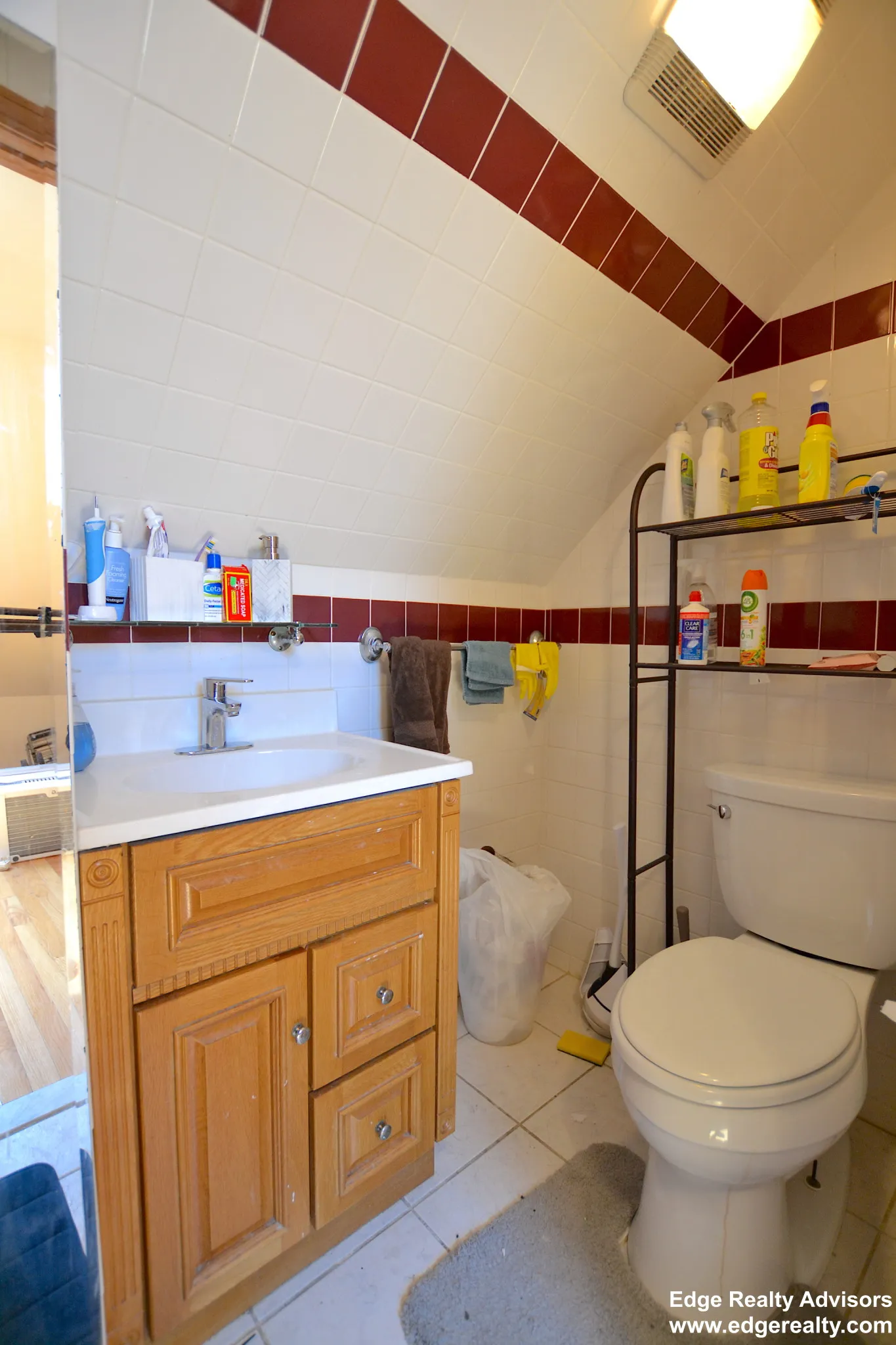 5 bed, 2 bath apartment for rent at 219 Harvard St Unit 1, Allston — photo 12 of 12