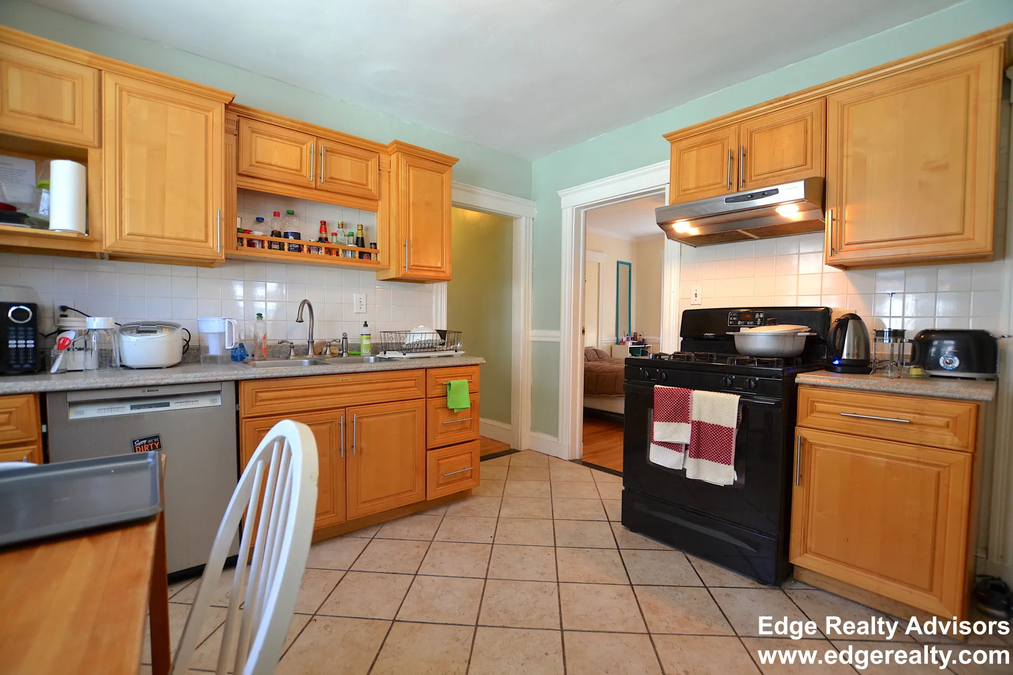 5 bed, 2 bath apartment for rent at 219 Harvard St Unit 1, Allston — photo 2 of 12