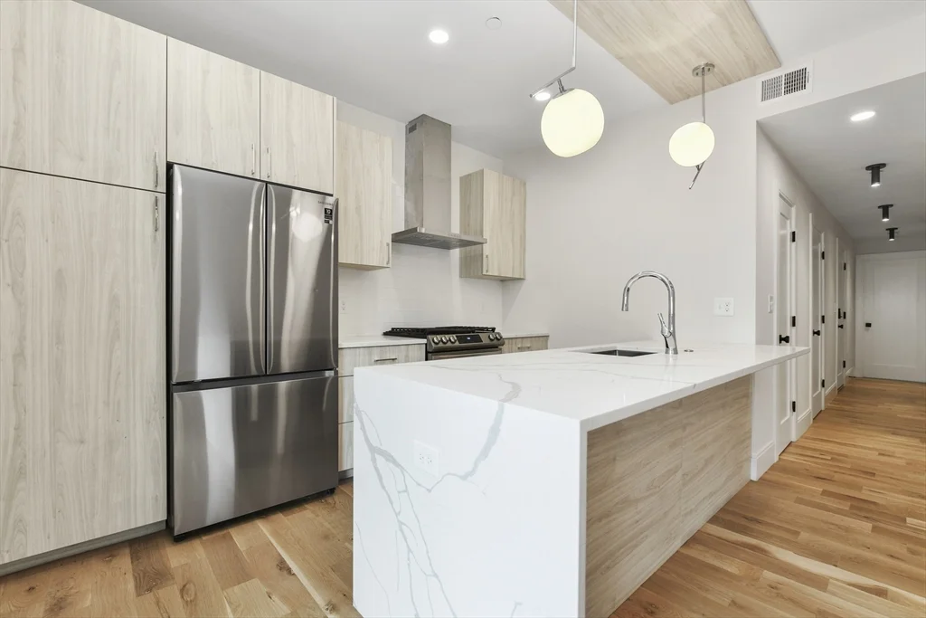 2 bed, 1 bath apartment for rent at 219 Paris St Unit 1, East Boston