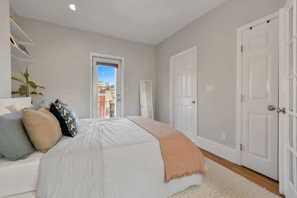 1 bed, 1 bath apartment for rent at 219 W Newton St Unit 4, South End — photo 9 of 19