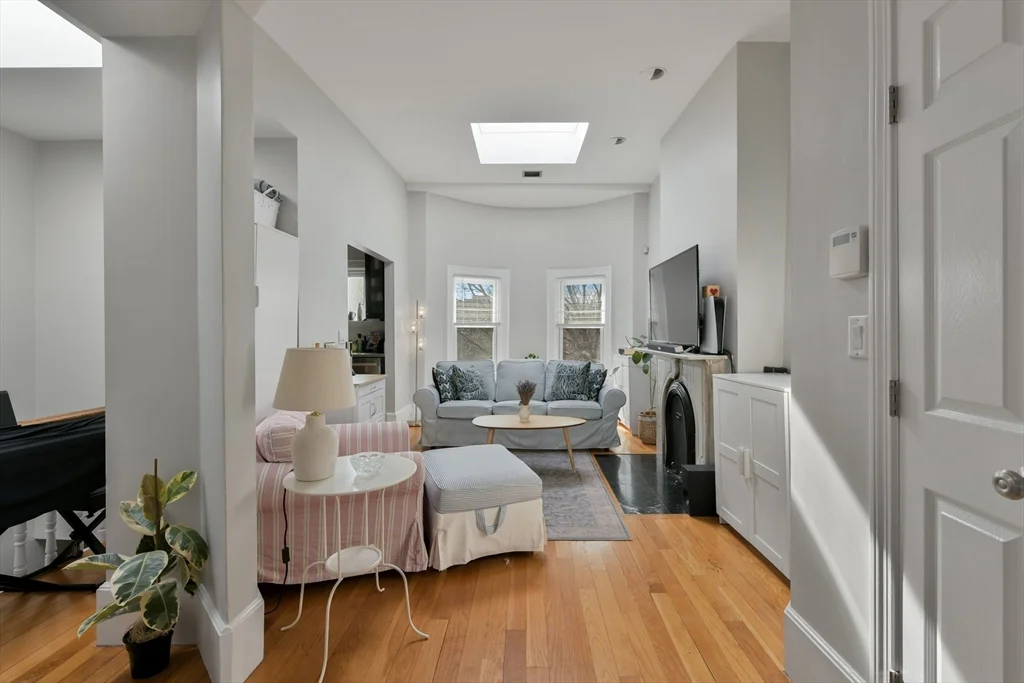 1 bed, 1 bath apartment for rent at 219 W Newton St Unit 4, South End — photo 6 of 19