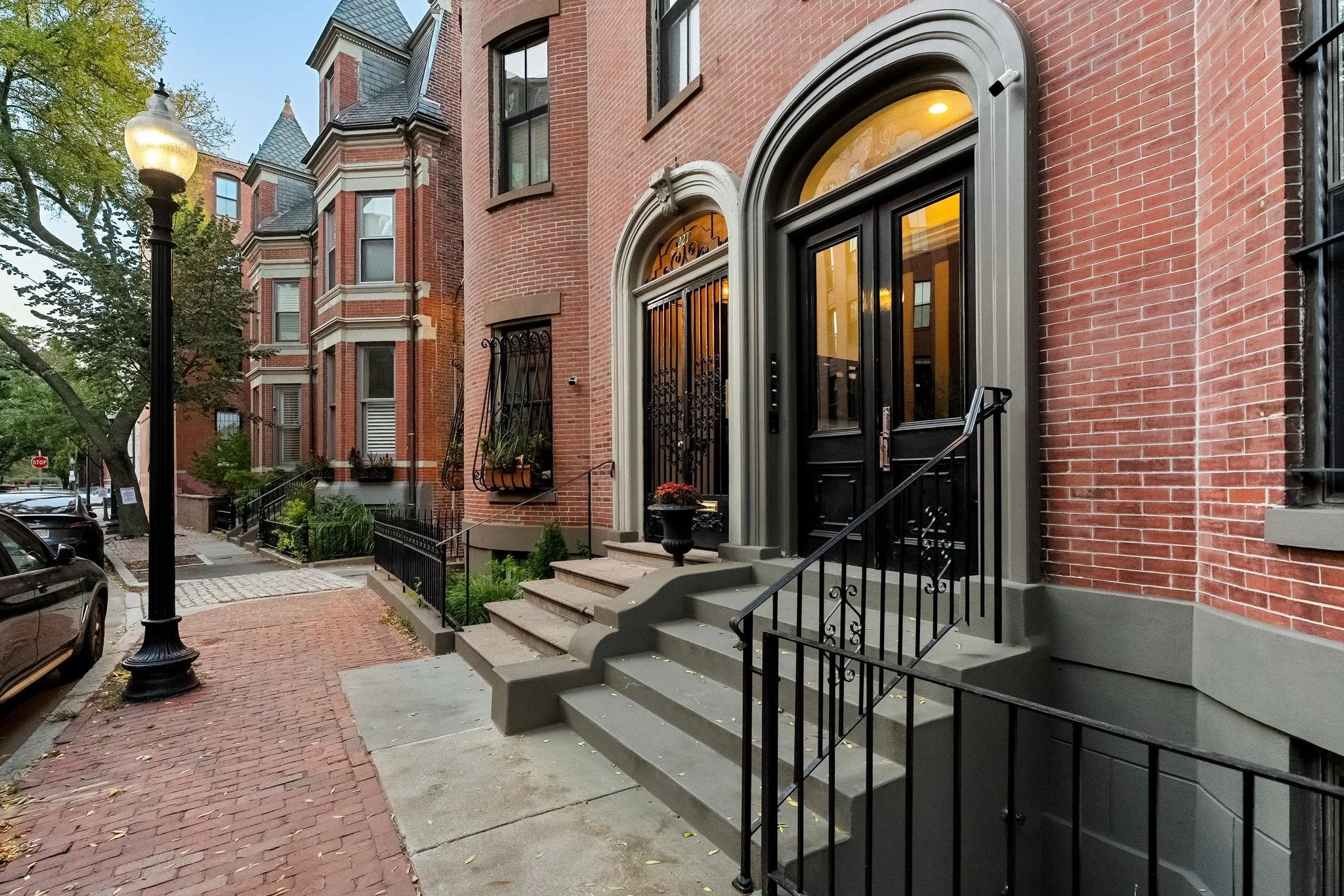 2 bed, 1 bath apartment for rent at 219 W Springfield Unit 2, South End
