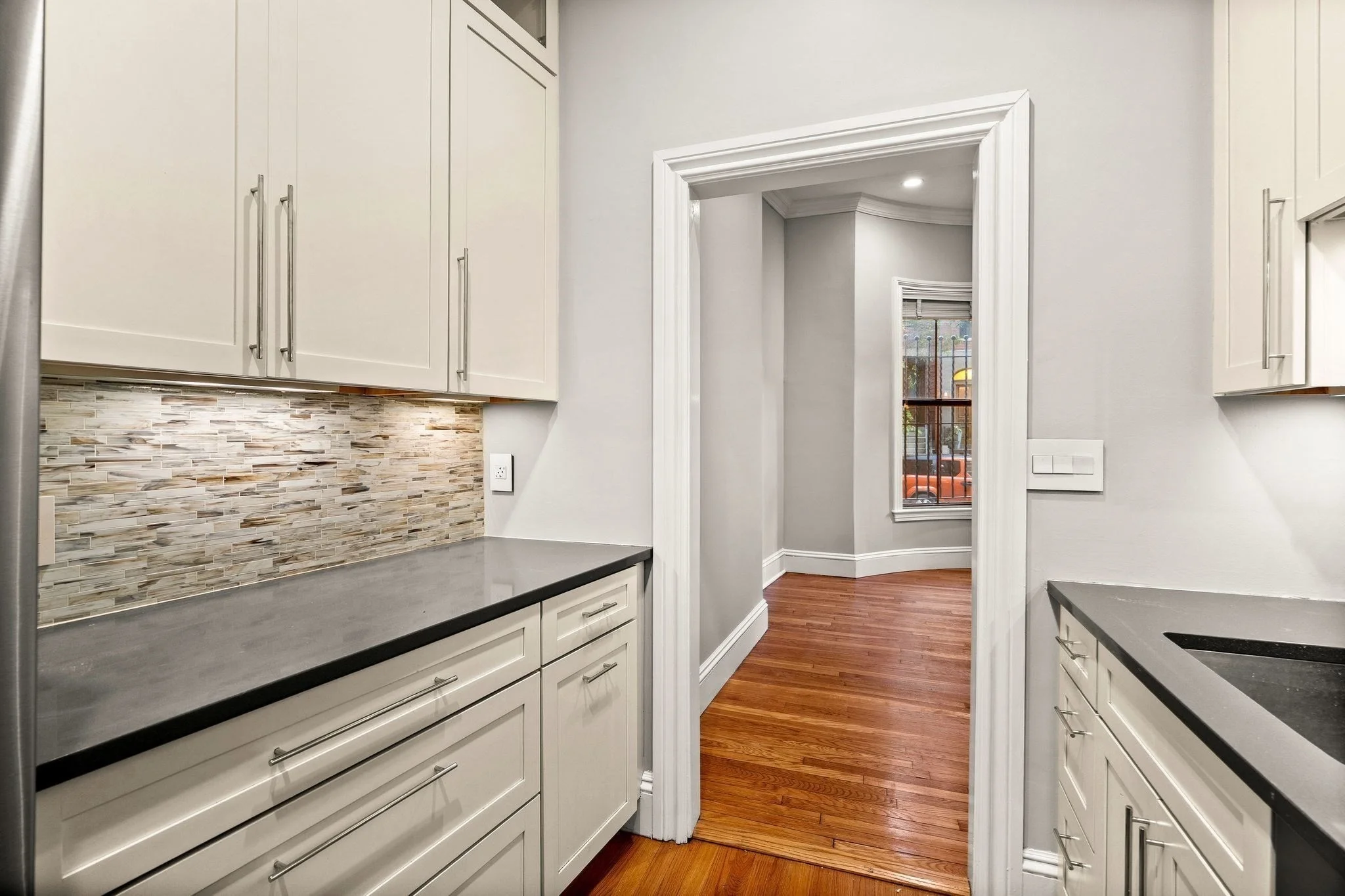2 bed, 1 bath apartment for rent at 219 W Springfield Unit 2, South End — photo 6 of 18