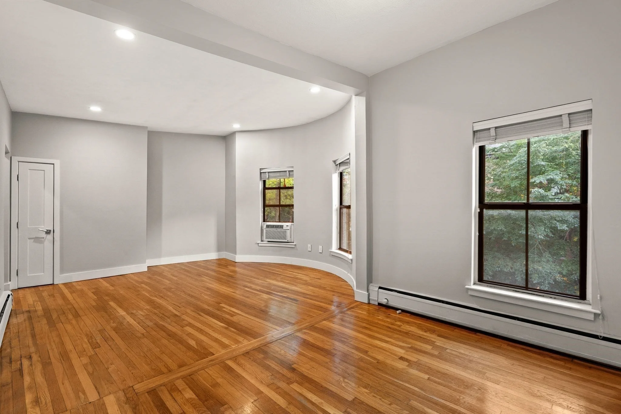 2 bed, 1 bath apartment for rent at 219 West Springfield St Unit 4, South End — photo 4 of 19