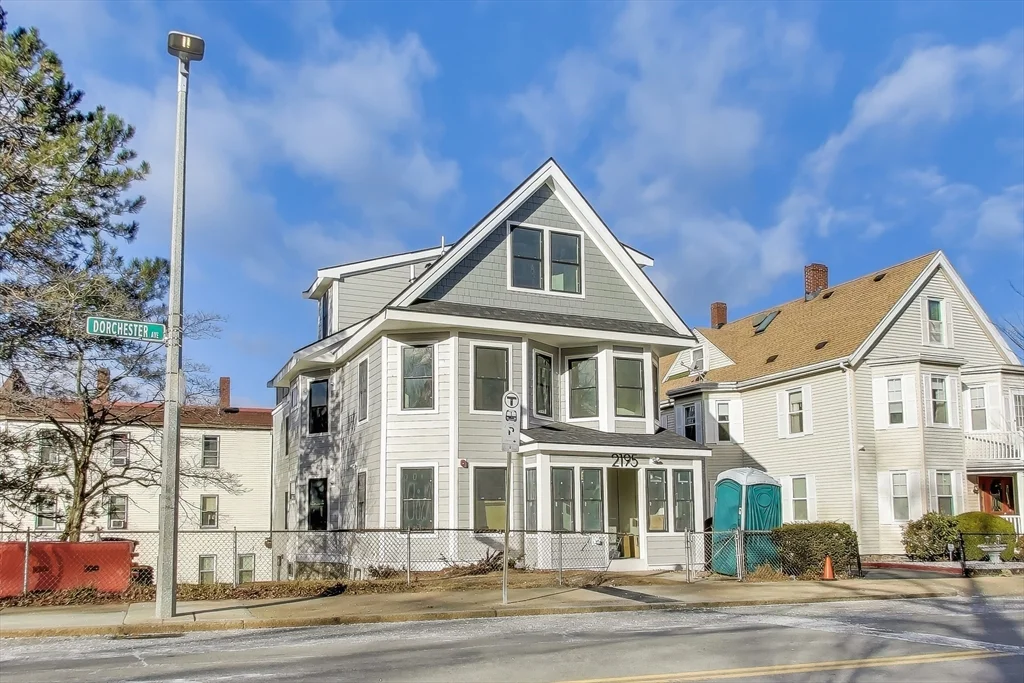 3 bed, 2 bath apartment for rent at 2195 Dorchester Ave Unit 2, Dorchester — photo 15 of 15