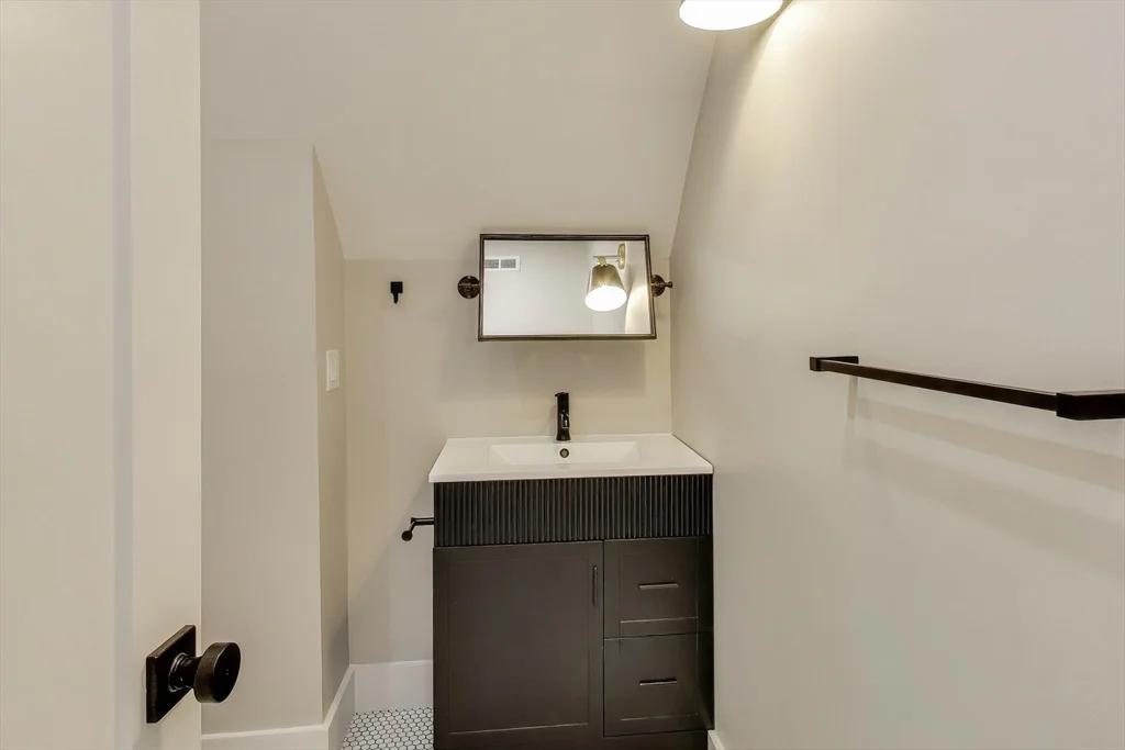 2 bed, 1 bath apartment for rent at 2195 Dorchester Ave Unit 3, Dorchester — photo 12 of 15