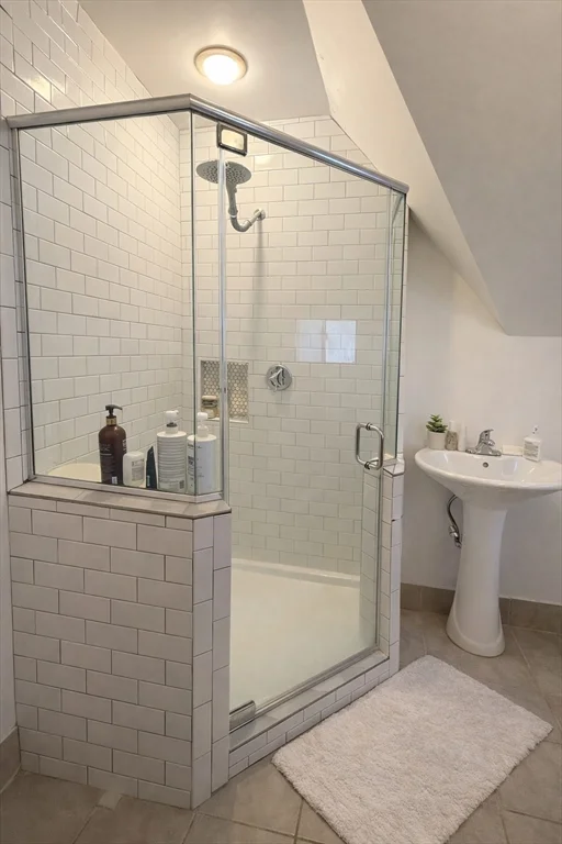 4 bed, 2 bath apartment for rent at 21A Highland St , Unit 2, Mission Hill — photo 8 of 8