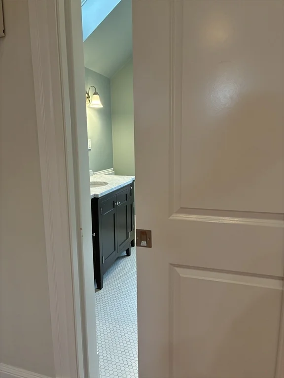 2 bed, 2 bath apartment for rent at 21A Linden Ave Unit 21A, Porter Square — photo 16 of 25