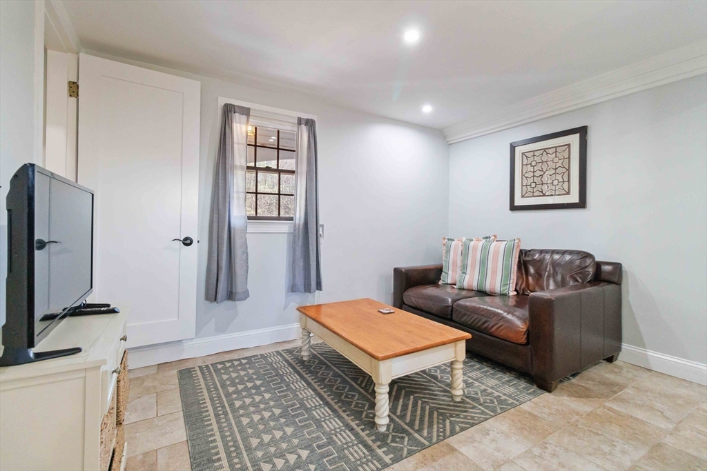 2 bed, 1 bath apartment for rent at 21A Stowe Rd Unit A, Southborough — photo 9 of 24