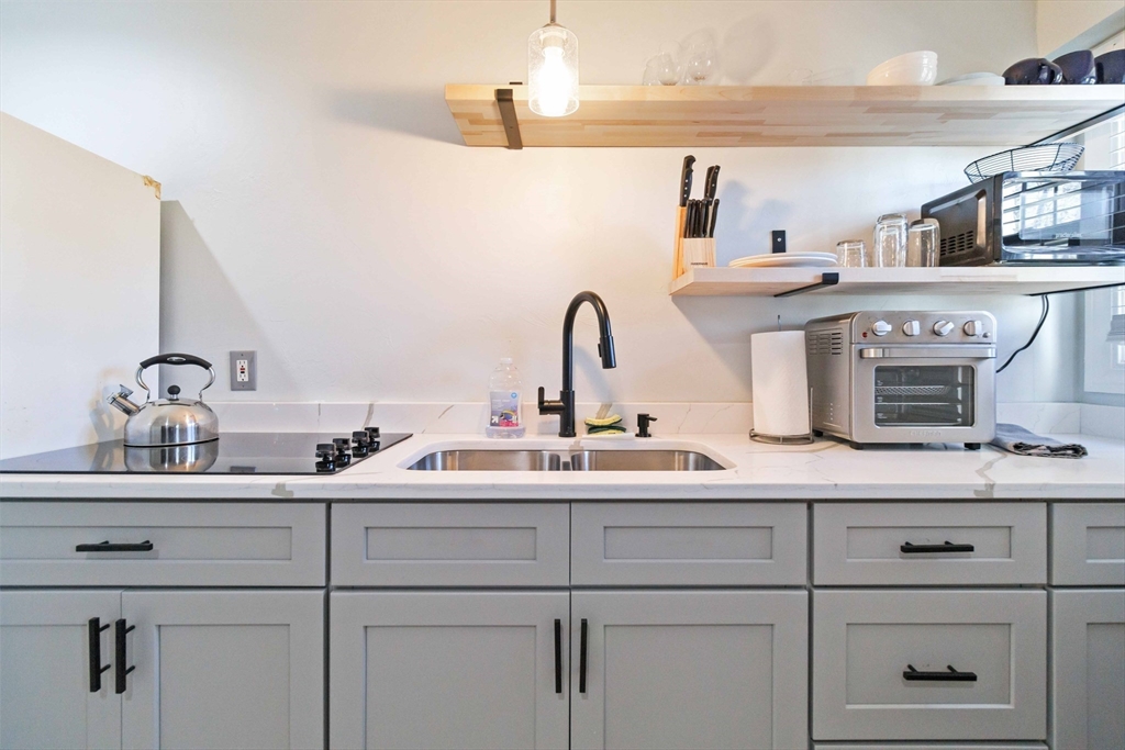 2 bed, 1 bath apartment for rent at 21A Stowe Rd Unit A, Southborough — photo 3 of 24