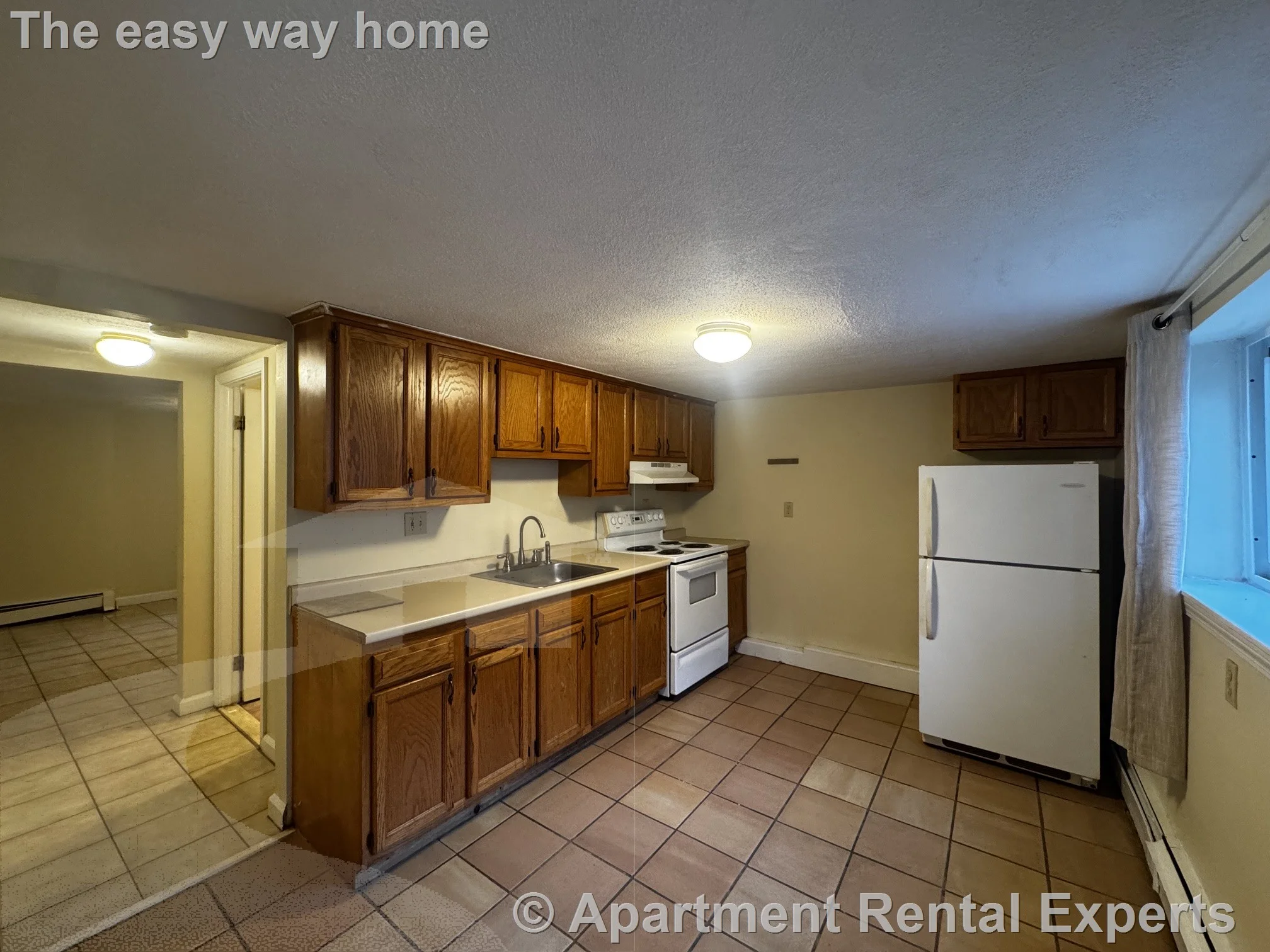 2 bed, 1 bath apartment for rent at 21A Suffolk St, Central Square — photo 2 of 17