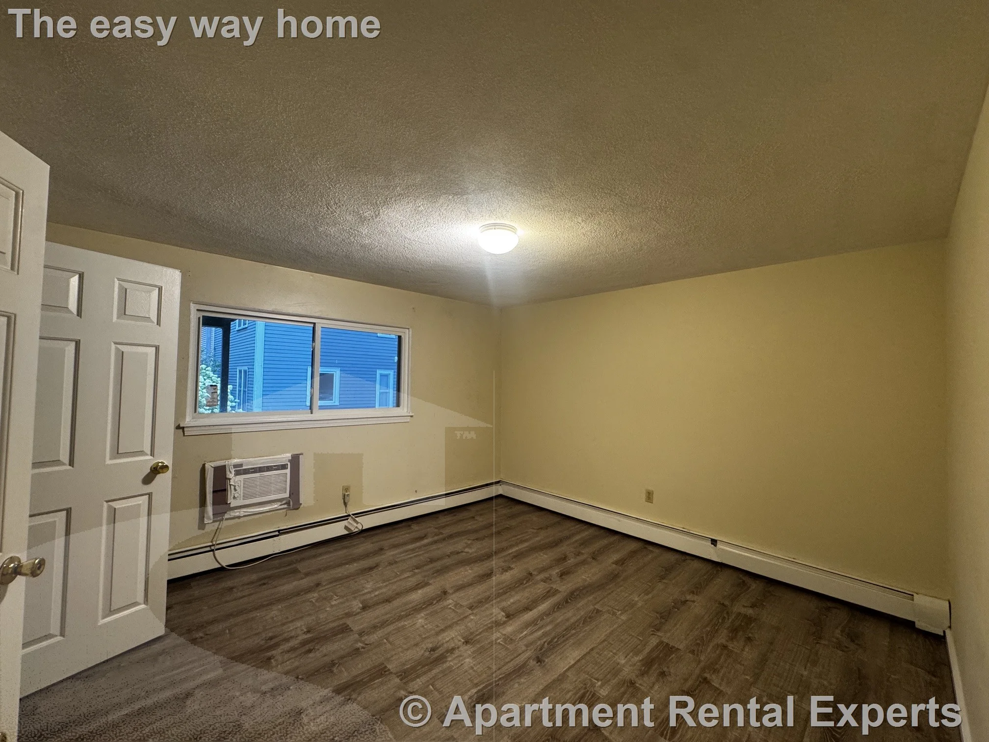 2 bed, 1 bath apartment for rent at 21A Suffolk St, Central Square — photo 10 of 17