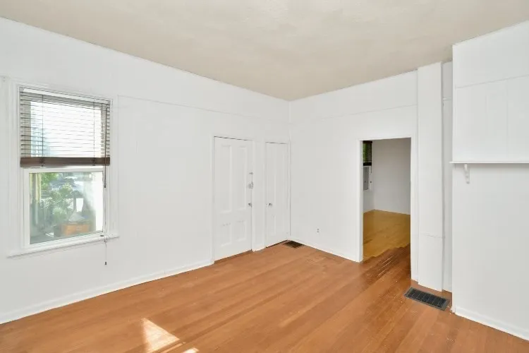 1 bed, 1 bath apartment for rent at 22 1/2 Wesley Park Unit 1, Prospect Hill — photo 8 of 17