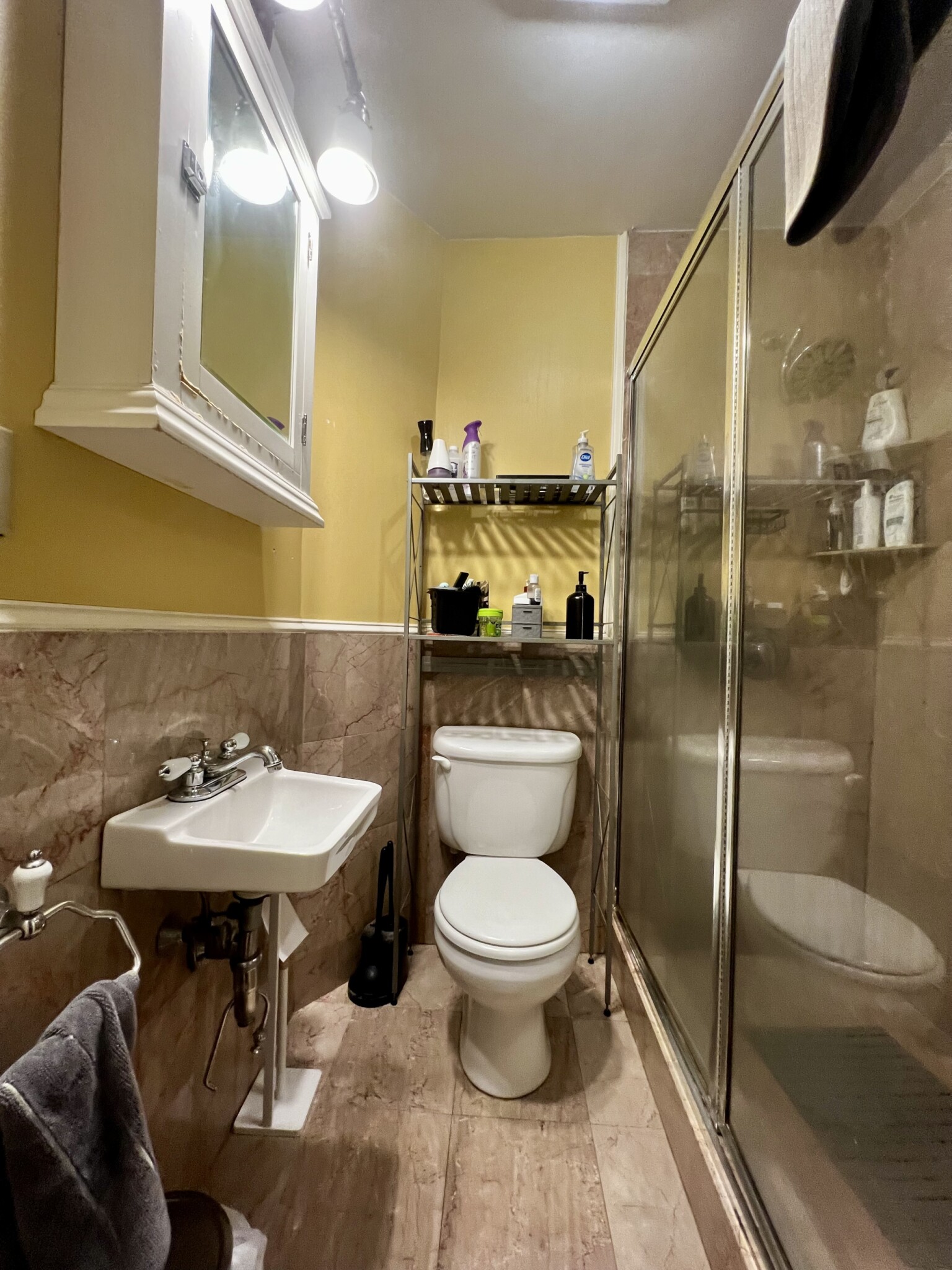 4 bed, 2 bath apartment for rent at 22-24 Burton St Unit 22, Brighton — photo 16 of 18