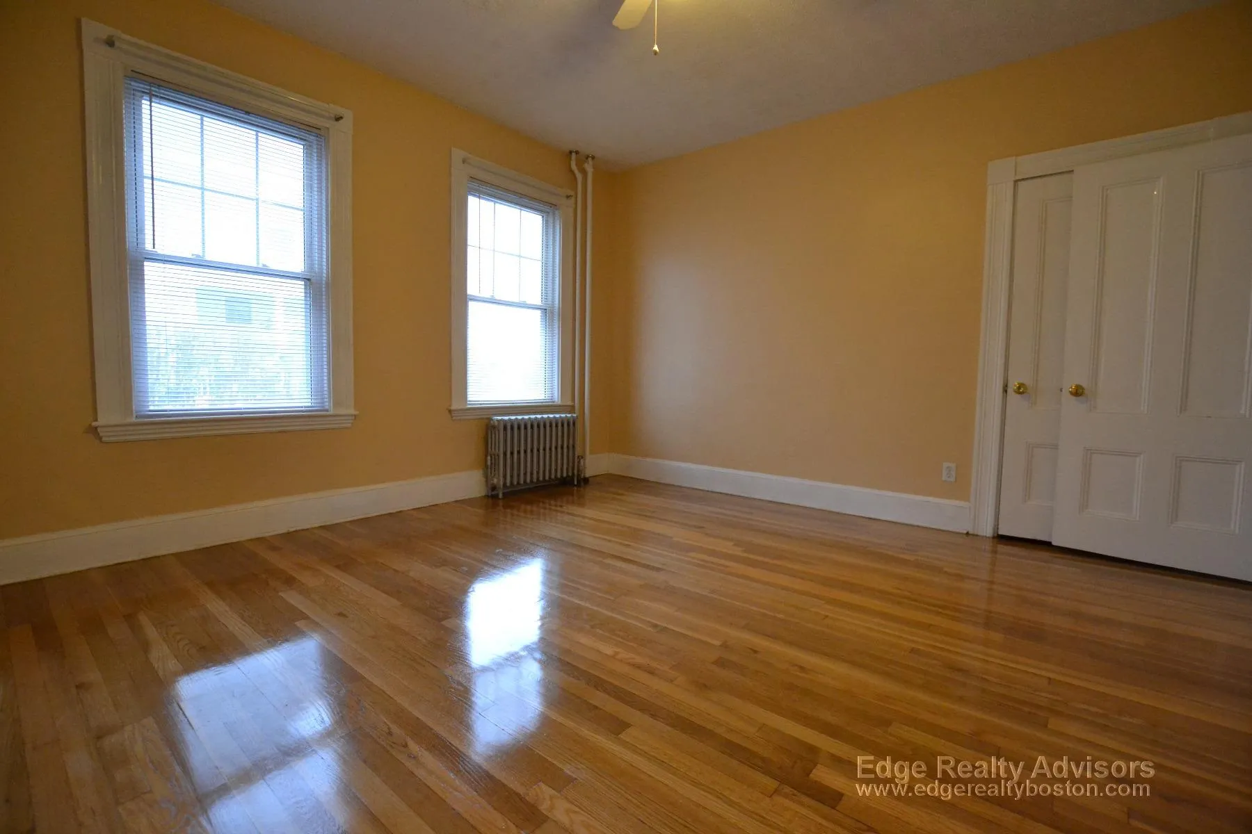 4 bed, 2 bath apartment for rent at 22-24 Everett Sq Unit 1, Allston — photo 7 of 12