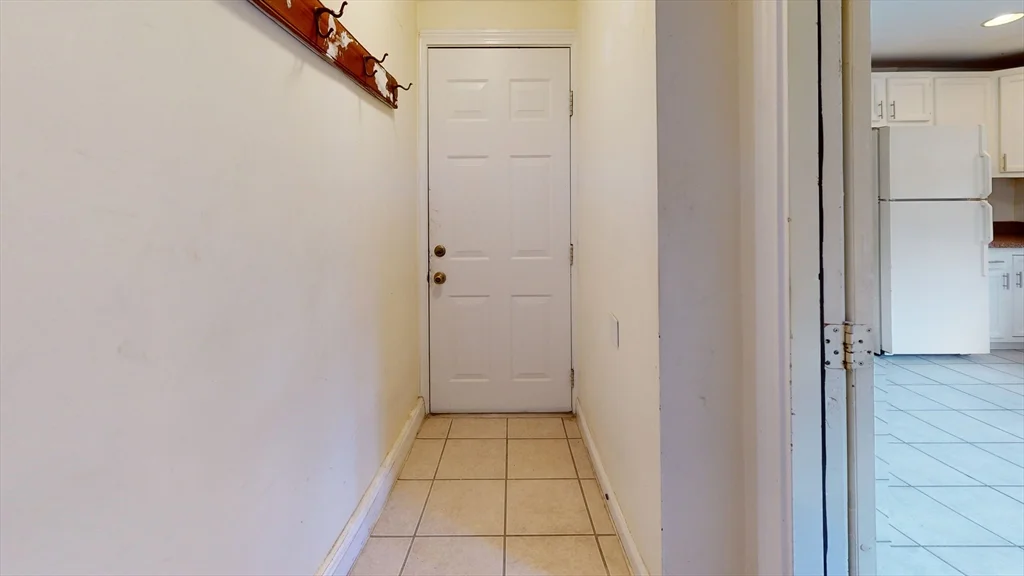 2 bed, 1 bath apartment for rent at 22-24 Kelley Ct Unit 24, Brighton — photo 7 of 9