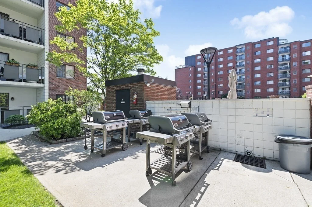2 bed, 2 bath apartment for rent at 22 9th St Unit 203, Medford — photo 27 of 33