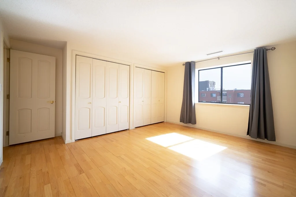 3 bed, 2 bath apartment for rent at 22 9th St Unit 802, Medford — photo 9 of 41