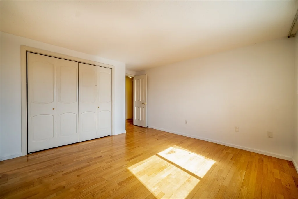 3 bed, 2 bath apartment for rent at 22 9th St Unit 802, Medford — photo 8 of 41