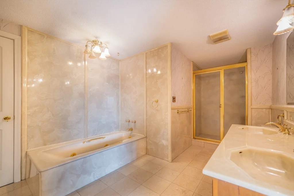 3 bed, 2 bath apartment for rent at 22 9th St Unit 802, Medford — photo 11 of 41