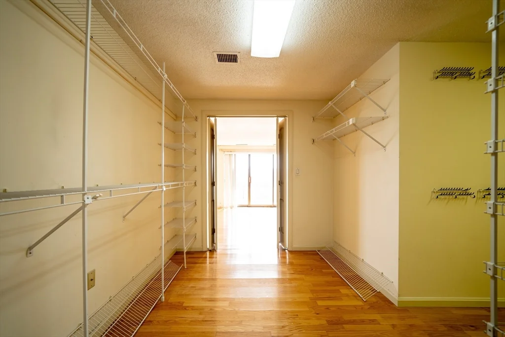 3 bed, 2 bath apartment for rent at 22 9th St Unit 802, Medford — photo 10 of 41