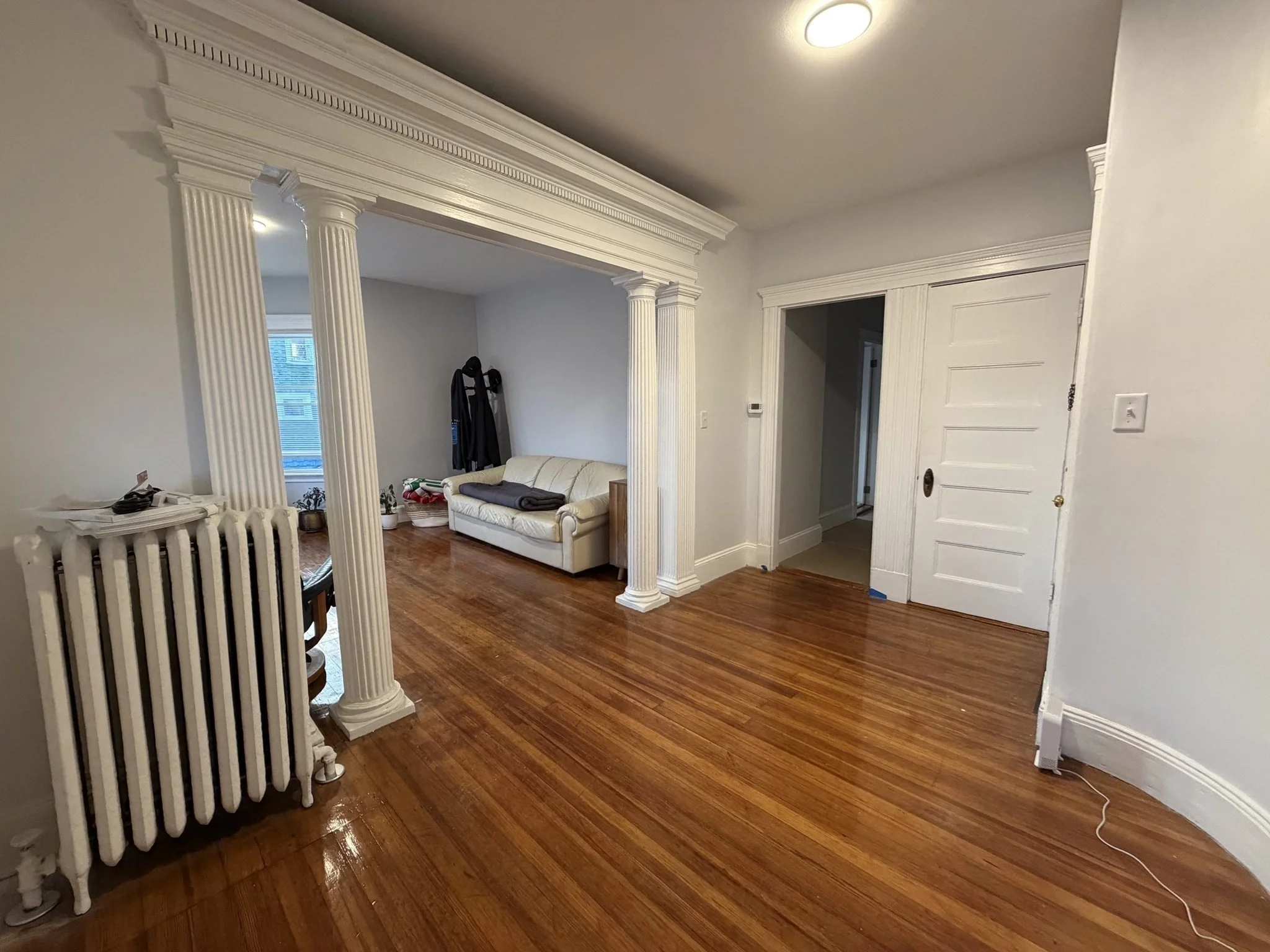3 bed, 1 bath apartment for rent at 22 Adams St Unit 2, Winthrop Center — photo 8 of 27