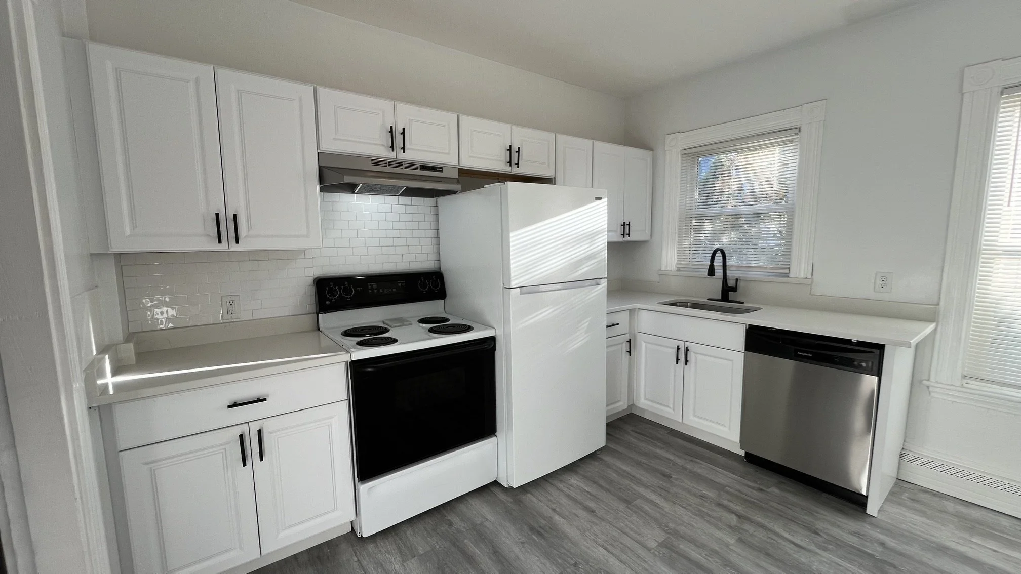 3 bed, 1 bath apartment for rent at 22 Adams St Unit 2, Winthrop Center — photo 10 of 27