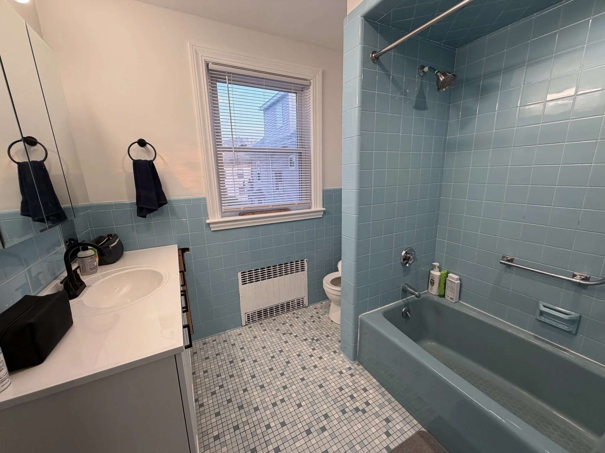3 bed, 1 bath apartment for rent at 22 Adams St Unit 2, Winthrop Center — photo 24 of 27