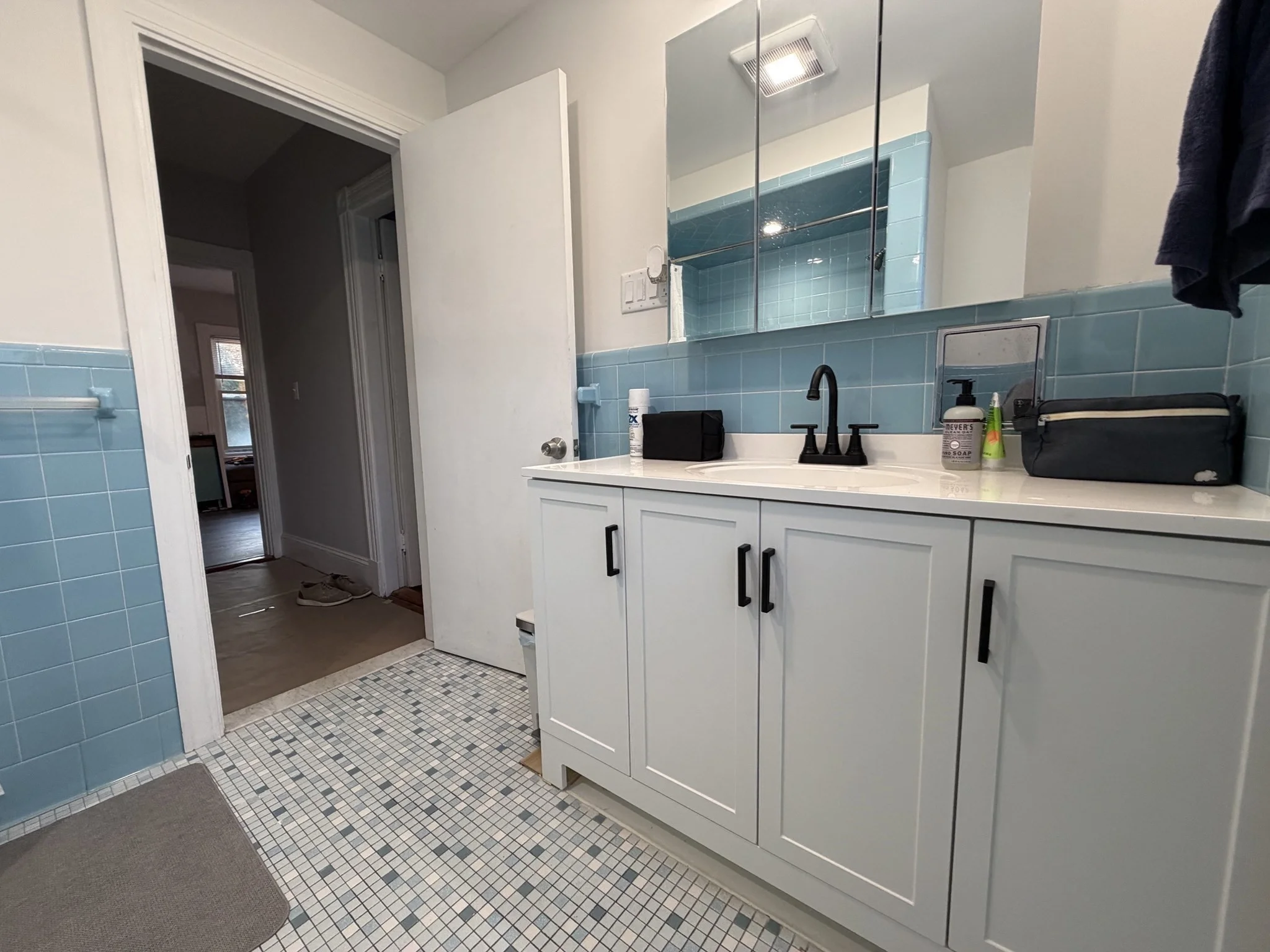 3 bed, 1 bath apartment for rent at 22 Adams St Unit 2, Winthrop Center — photo 26 of 27