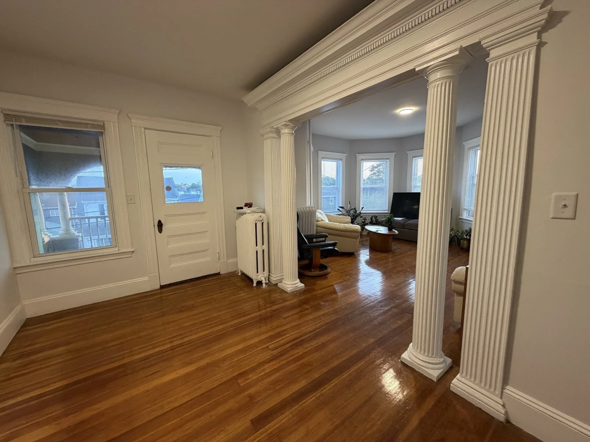 3 bed, 1 bath apartment for rent at 22 Adams St Unit 2, Winthrop Center — photo 3 of 27