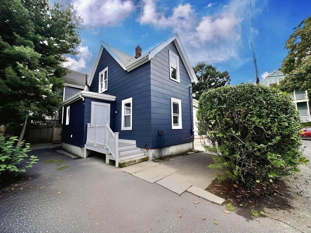 4 bed, 2 bath apartment for rent at 22 Allen Ave, Lynn — photo 17 of 18