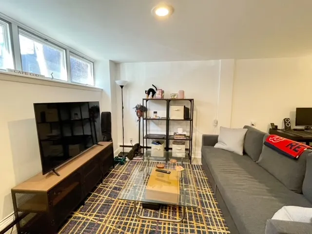 1 bed, 1 bath apartment for rent at 22 Anderson St Unit 22, Beacon Hill — photo 6 of 8