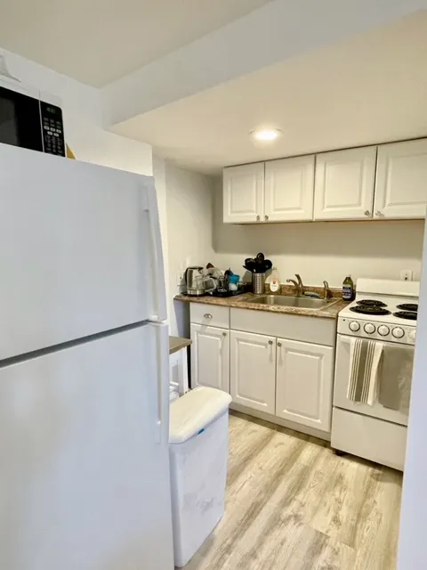 1 bed, 1 bath apartment for rent at 22 Anderson St Unit 22, Beacon Hill — photo 3 of 8