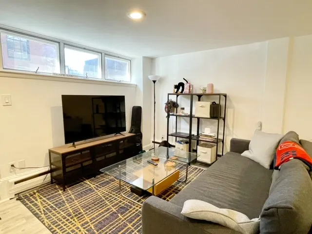 1 bed, 1 bath apartment for rent at 22 Anderson St Unit 22, Beacon Hill — photo 2 of 8