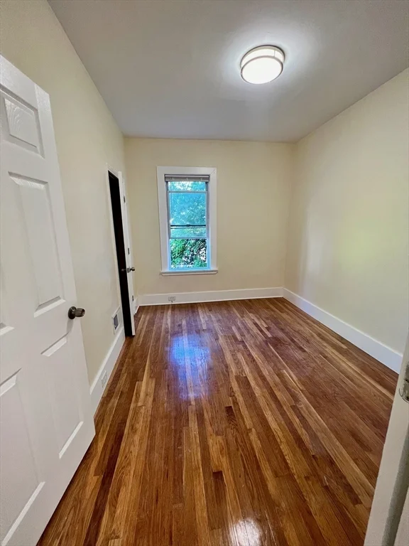 3 bed, 1 bath apartment for rent at 22 Anita Ter Unit 2, Roxbury — photo 5 of 9
