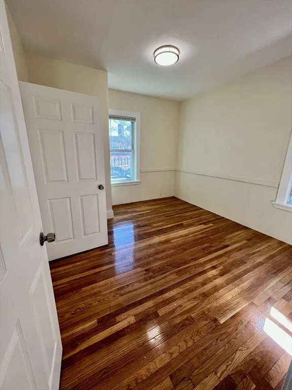 3 bed, 1 bath apartment for rent at 22 Anita Ter Unit 2, Roxbury — photo 8 of 9
