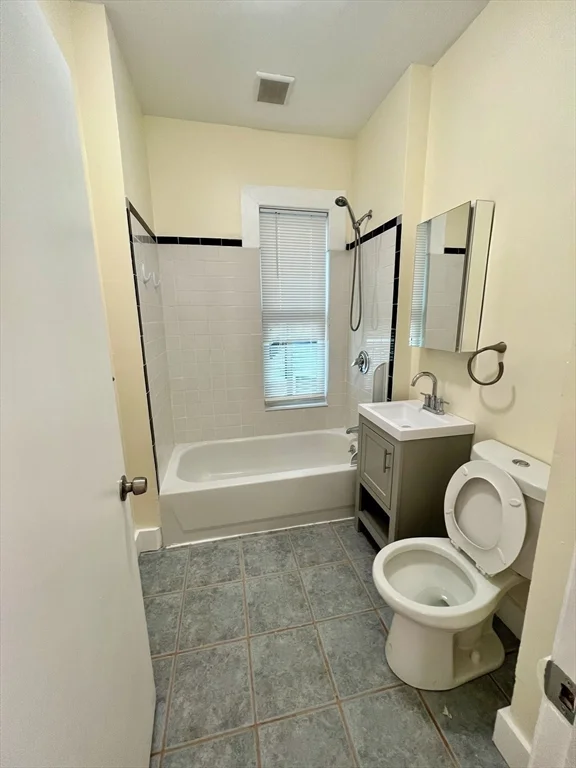 3 bed, 1 bath apartment for rent at 22 Anita Ter Unit 2, Roxbury — photo 9 of 9