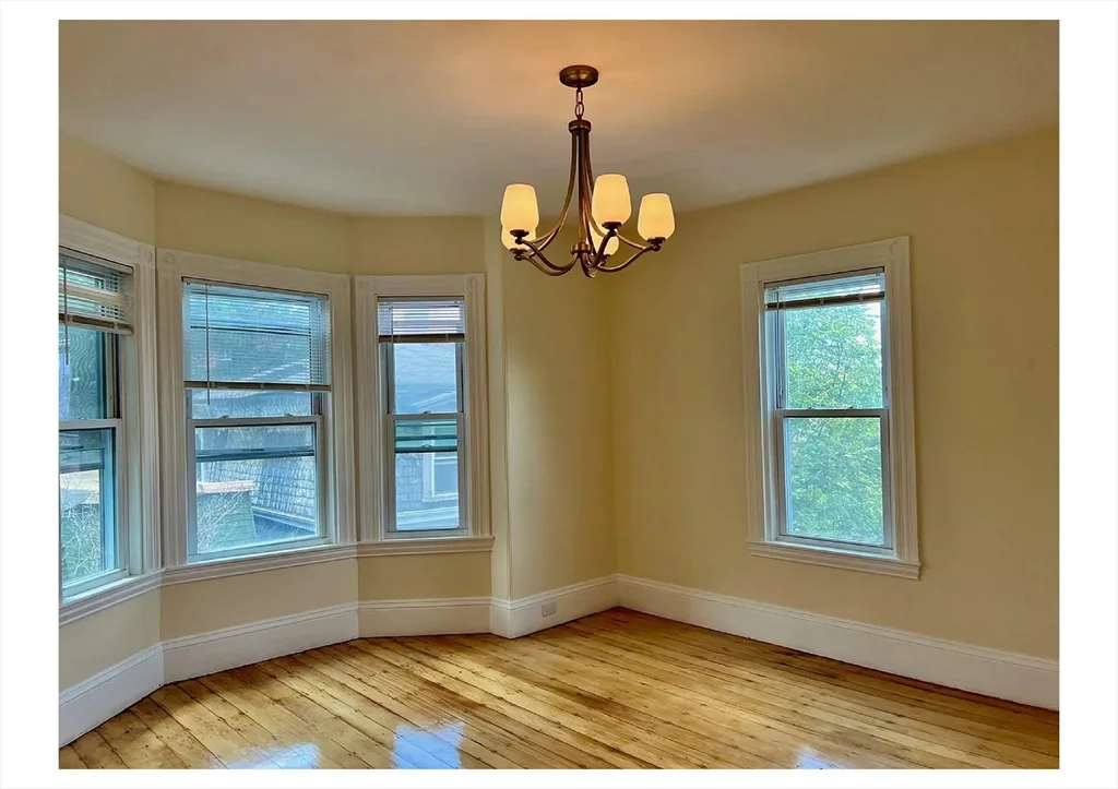 3 bed, 1 bath apartment for rent at 22 Anita Ter Unit 3, Roxbury — photo 8 of 11