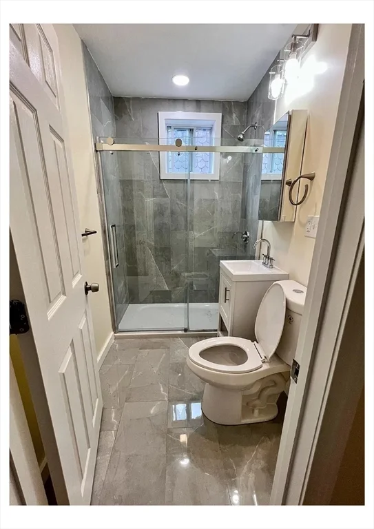 3 bed, 1 bath apartment for rent at 22 Anita Ter Unit 3, Roxbury — photo 5 of 11
