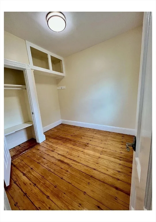 3 bed, 1 bath apartment for rent at 22 Anita Ter Unit 3, Roxbury — photo 6 of 11
